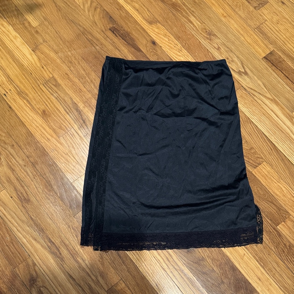 Elegant Black Lace Trim Skirt